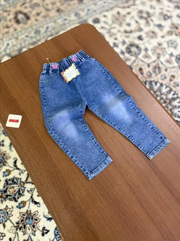 شلوار جین آدمک